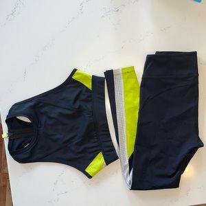 Alala Activewear Set - Size Small
